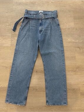 Agolde Relaxed Fit Blue Jeans with Matching Belt